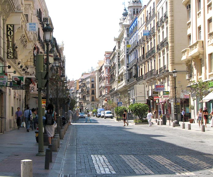 Calle Mayor de Madrid, España.