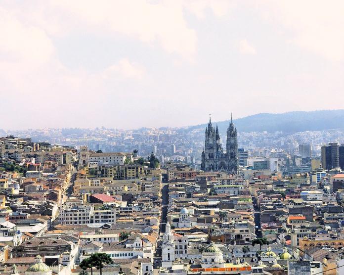 Vista de la ciudad de Quito  - Ecuador