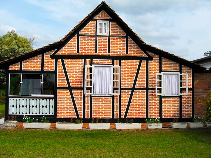 Casa con entramado de madera