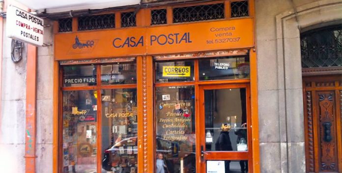 La Casa Postal de Madrid guarda más de un millón de tarjetas postales.