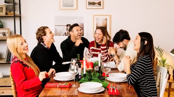 cena de Navidad entre amigos