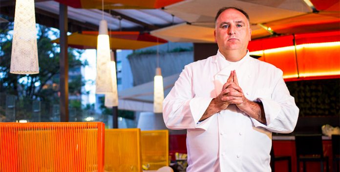El chef José Andrés galardonado como Persona Humanitaria del Año.