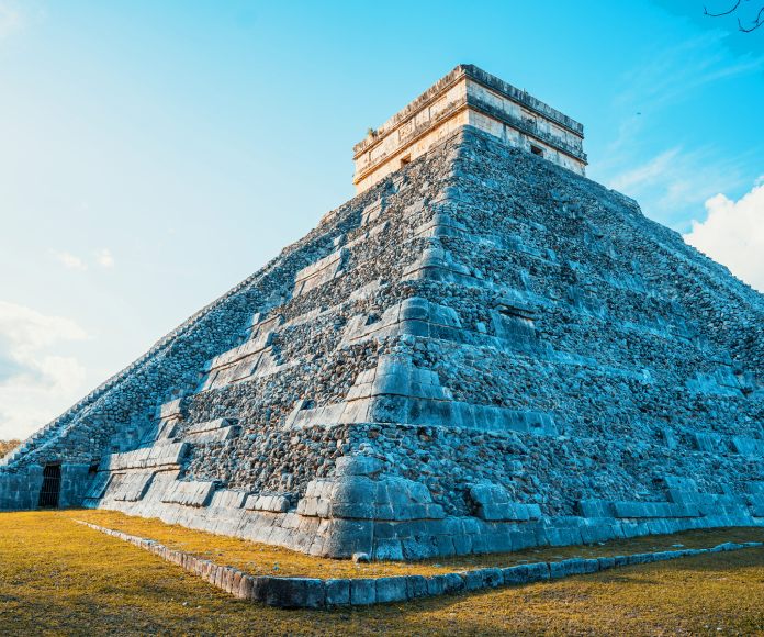 Pirámide azteca.