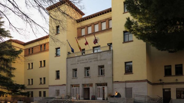Facultad de Educación - Centro de Formación del Profesorado