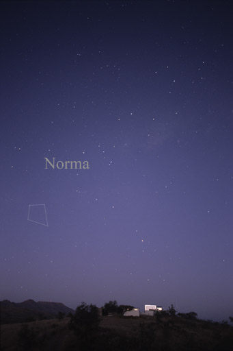 Constelación Norma.