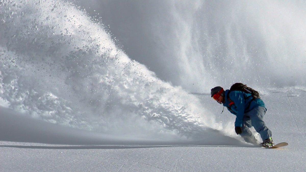 Aventuras y deportes extremos: historia, perfiles de atletas pioneros, expediciones recientes, riesgos e implicaciones éticas de estas disciplinas