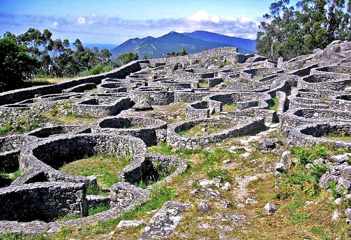 Edificios antiguos: Castro de Santa Tecla