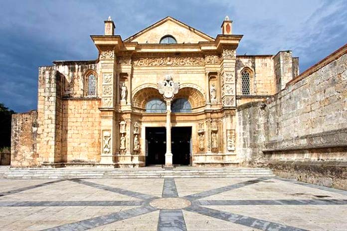 Edificios antiguos: Catedral de Santo Domingo, República Dominicana