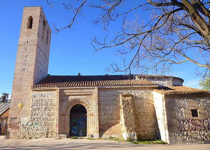 Edificios antiguos: Ermita Santa María de la Antigua, Madrid