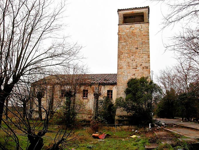 Iglesia parroquial del pueblo Alamín