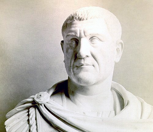 Busto de Maximino el Tracio, uno de los emperadores romanos del periodo de anarquía militar