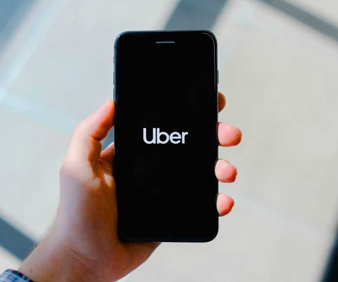 Aplicación de Uber en un teléfono