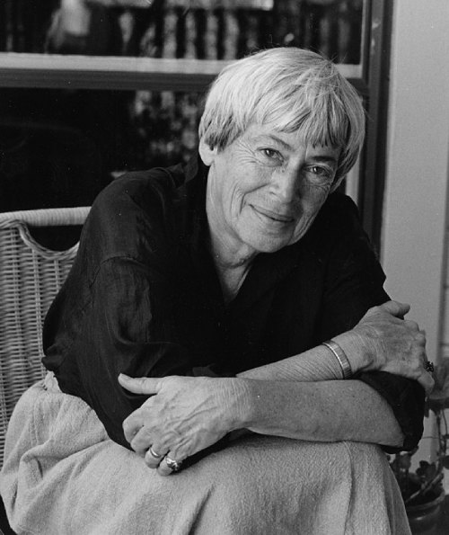 Fotografía de Úrsula K. Le Guin, una de las escritoras de ciencia ficción más famosas 