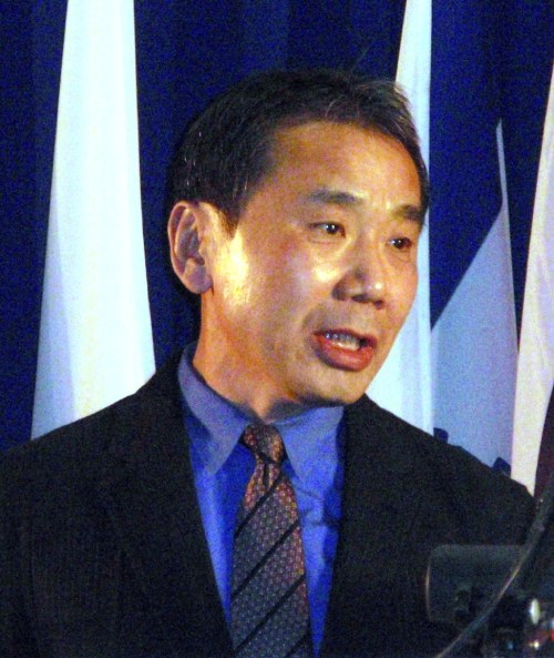 Murakami recibiendo el Premio Jerusalén en 2009.