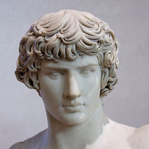 Esculturas romanas famosas - Busto de Antinoo