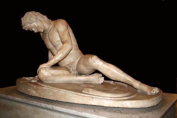 Esculturas romanas famosas - Galia moribundo