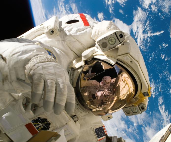 Astronauta en el espacio