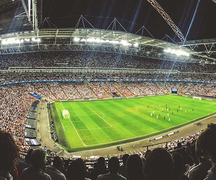 Partido de fútbol en el estadio de Wembley