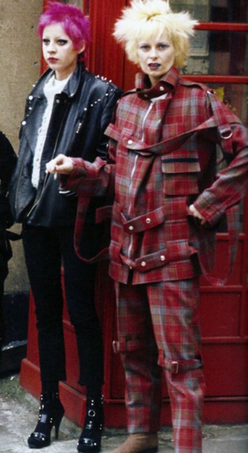 estética-punk-prendas-de-tartan