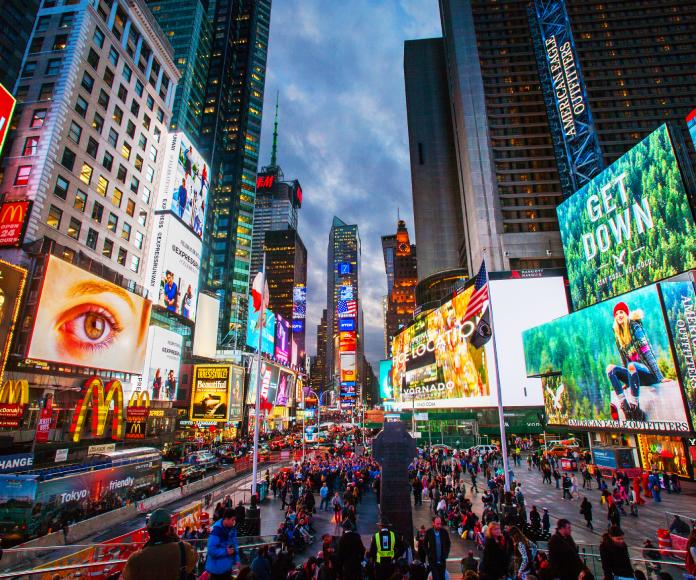 Times Square en media tarde.