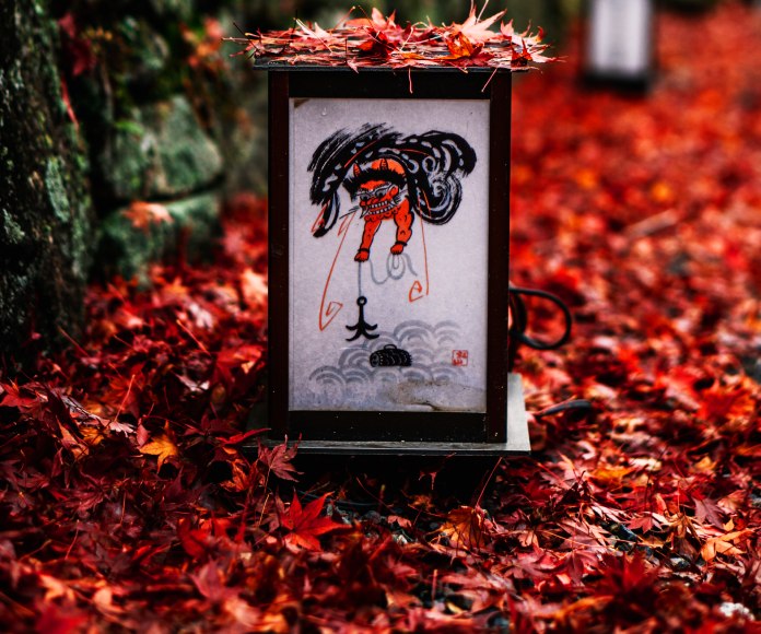 Estatuilla de un fantasma japonés yokai.