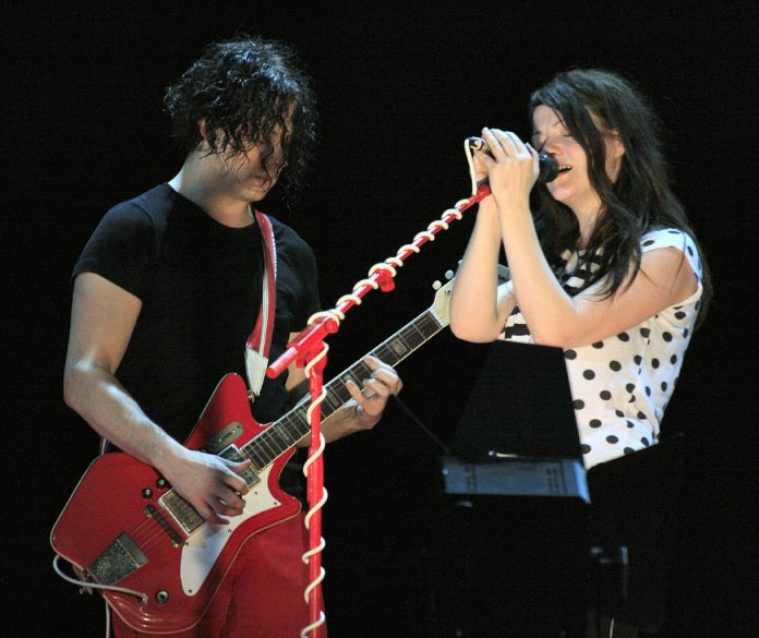 Jack y Meg durante un concierto en 2007.