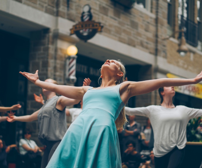 Happening: qué es, características, artistas y obras del arte performance (imágenes y vídeos)