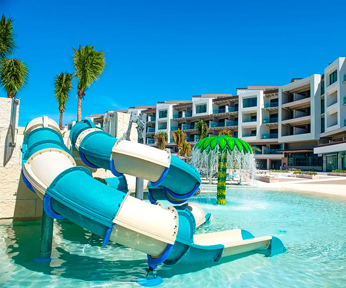 piscina del Hotel Estudio Playa Mujeres