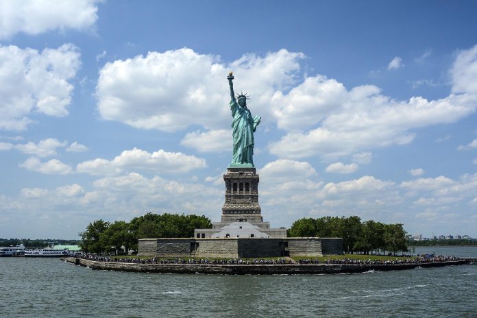 La Estatua de la Libertad vista de la Liberty Island. 