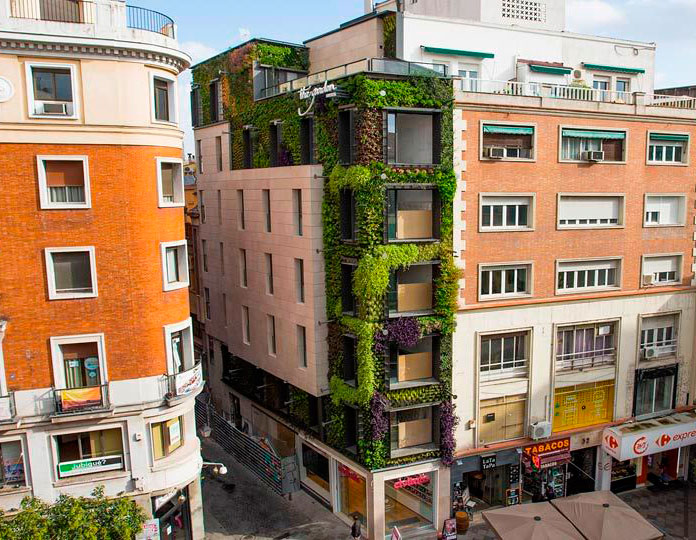 Jardín vertical de la calle de los Jardines en Madrid