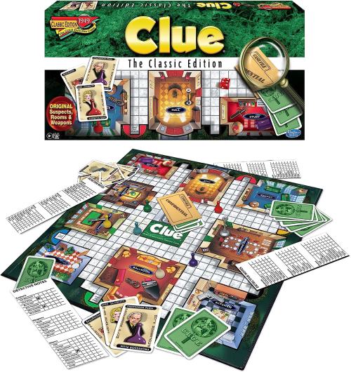 Empaque de Cluedo con sus accesorios.