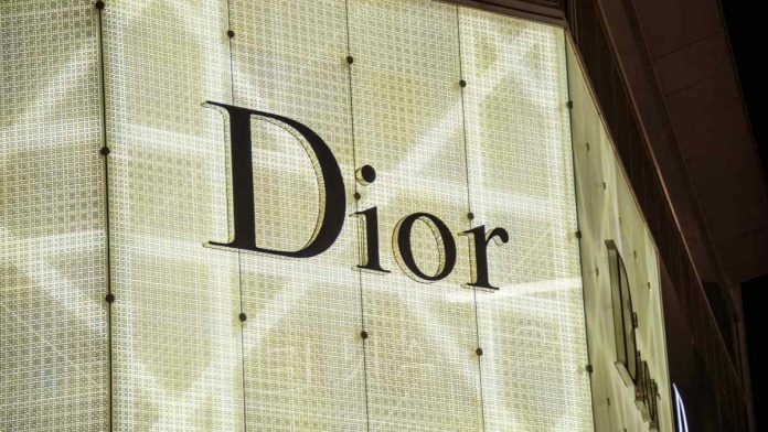 Logo de DIor