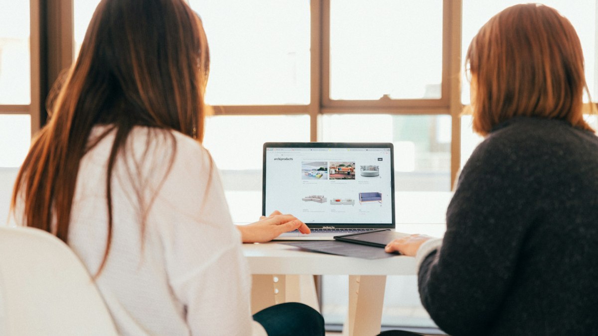 El Observatorio Sectorial DBK de Informa proyecta un crecimiento anual del 5% para el mercado de logística del ‘ecommerce’