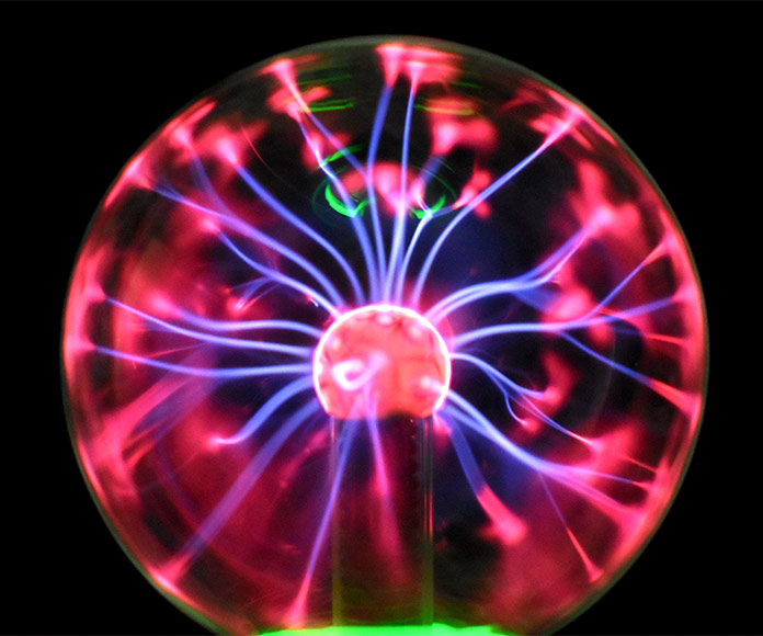 Lámpara o bola de plasma electrostática. Energía magnética