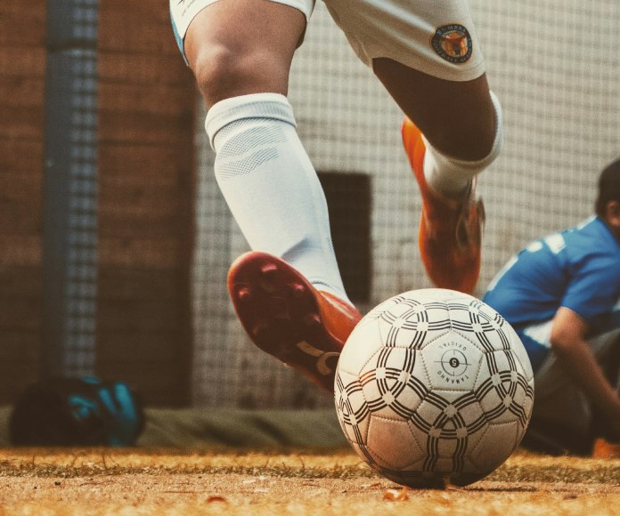 futbol-jugador-campo-jpg.