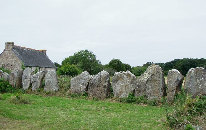 Monumentos prehistóricos - Menhires de Carnac - Francia