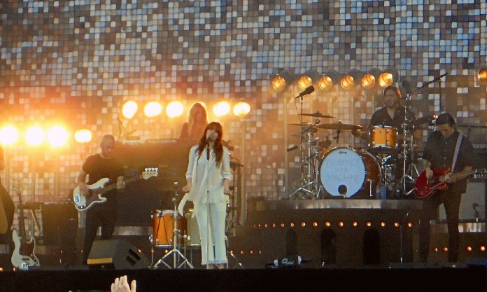 Florence and the Machine en concierto.