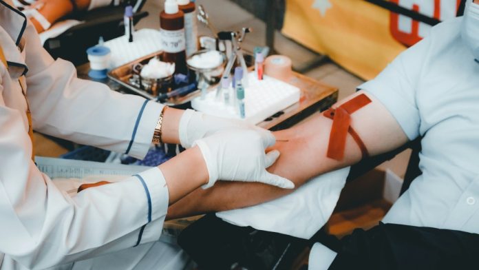 Toma de muestra de sangre