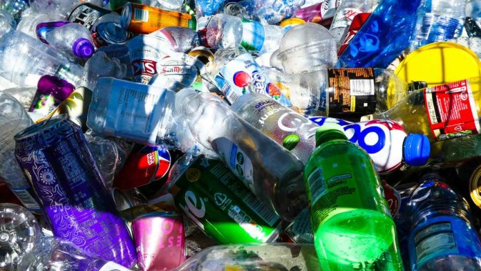 Botellas de plástico