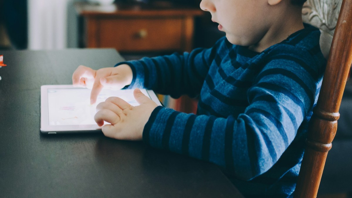 Empresas de tecnología se unen para proteger a los menores en el mundo digital