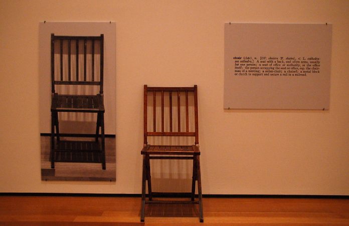 Una y tres sillas, obra de Joseph Kosuth