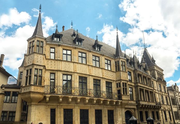 palacios-en-europa-gran-palacio-ducal-de-luxemburgo