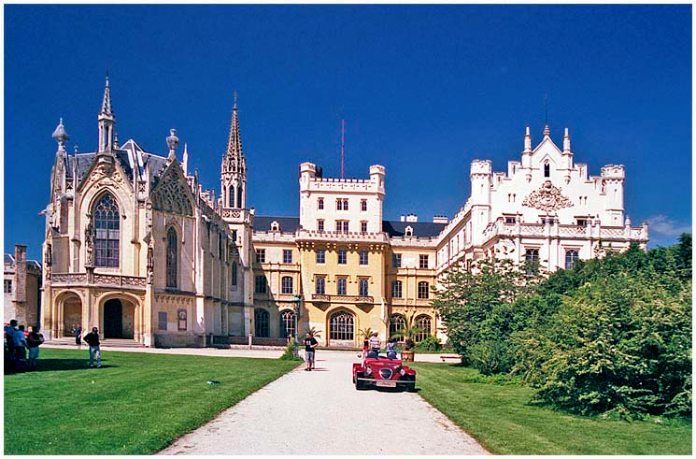 palacios-en-europa-palacio-de-lednice