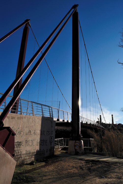 Puentes de España: Pasarela colgante de Polvorines