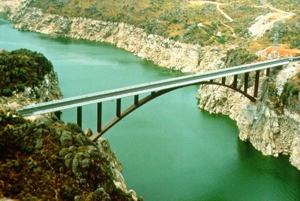 Puentes de España: Puente de Ricobayo