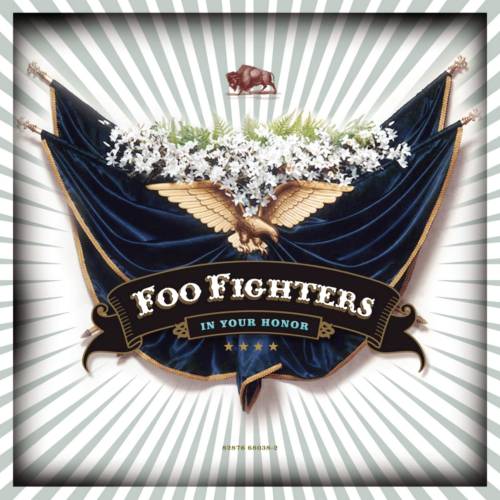 Portada blanca de  "In Your Honor" de los Foo Fighters.