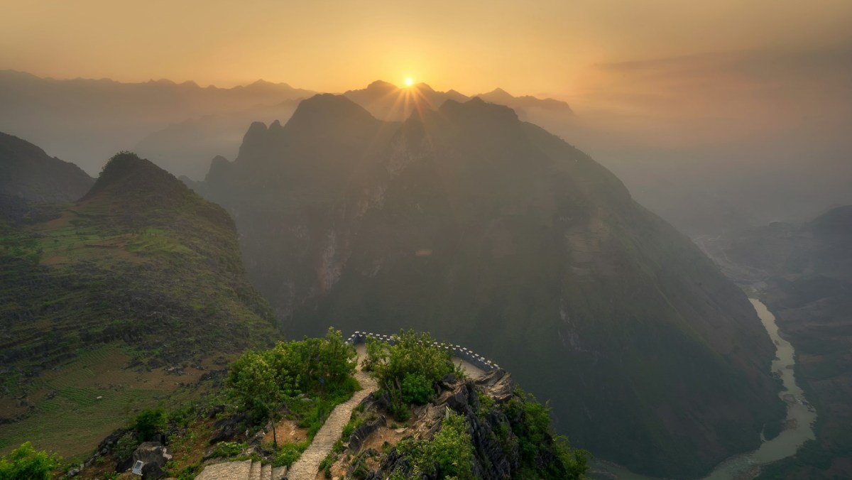Rutas de senderismo legendarias: explorando algunas de las rutas más desafiantes del mundo, preparación y consejos