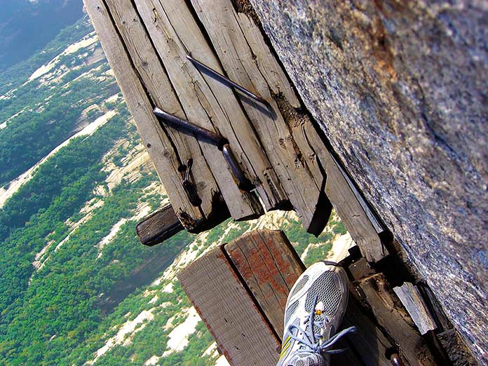 Detalle de las tablas del sendero