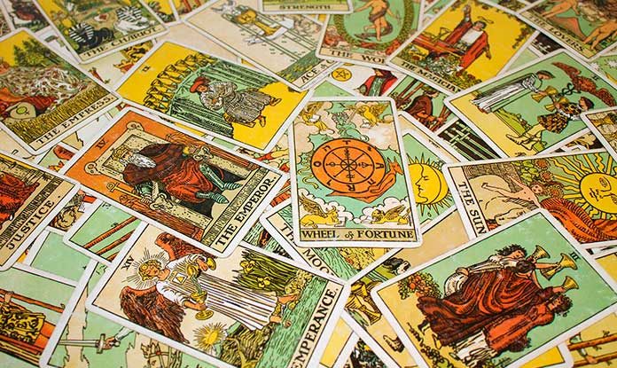 4 ventajas del tarot telefónico frente al tradicional