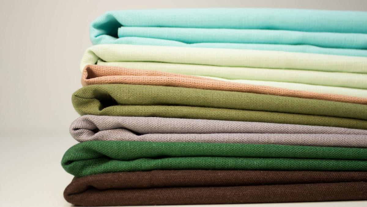 Proveedores textiles egipcios de marcas como Nike y Zara presentan tejidos para marcas globales en Barcelona